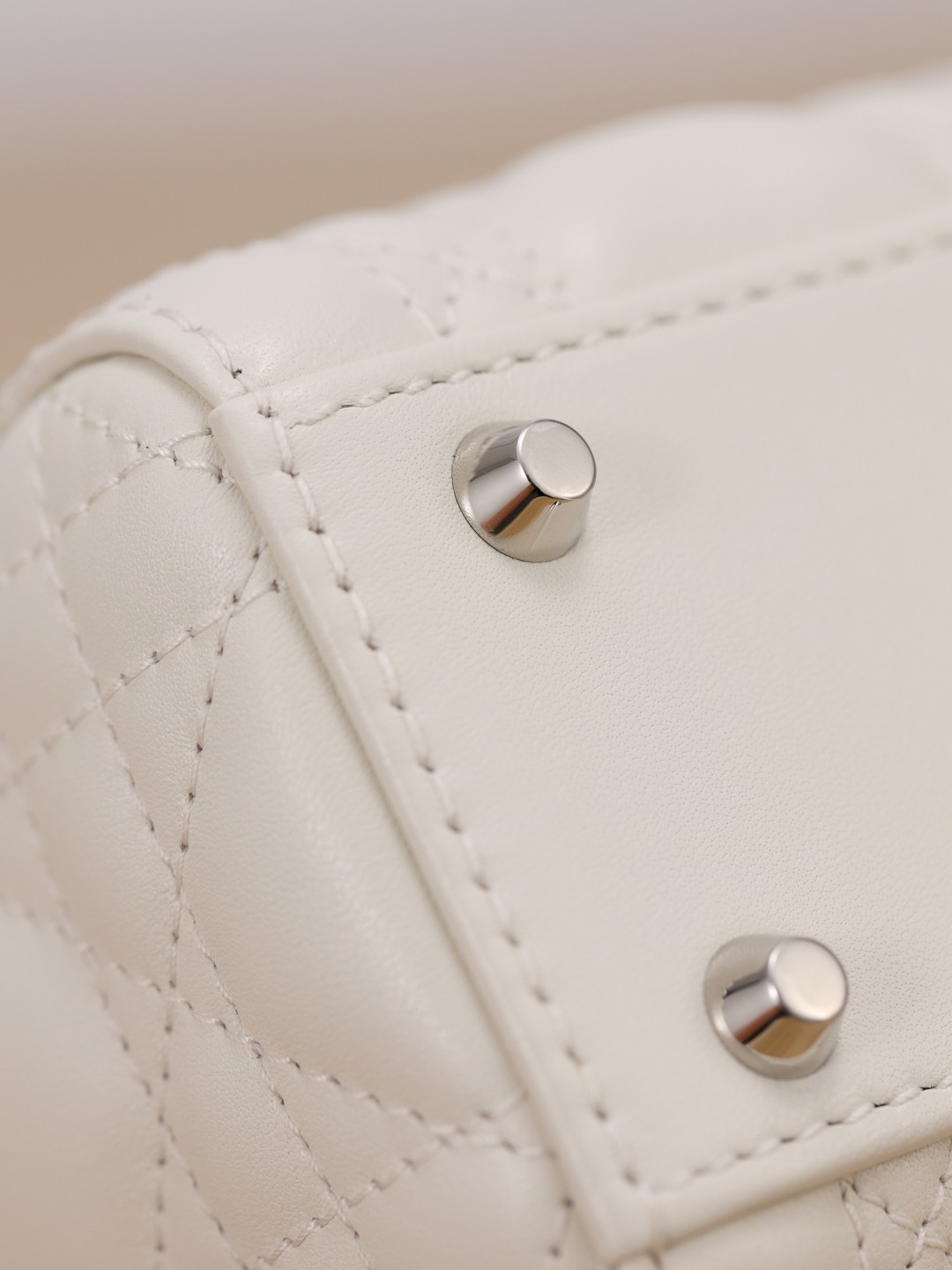 Shebag Super quality Lady Dior Snow White bag(Oct 2025 updated)-Best Quality Fake designer Bag Review, Replica designer bag ru