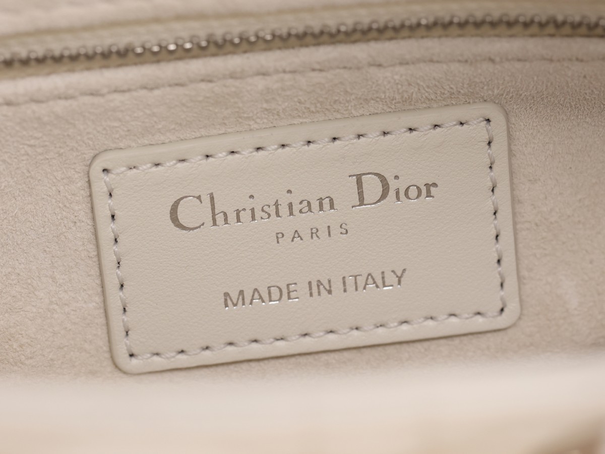 Shebag Super quality Lady Dior Snow White bag(Oct 2025 updated)-Best Quality Fake designer Bag Review, Replica designer bag ru