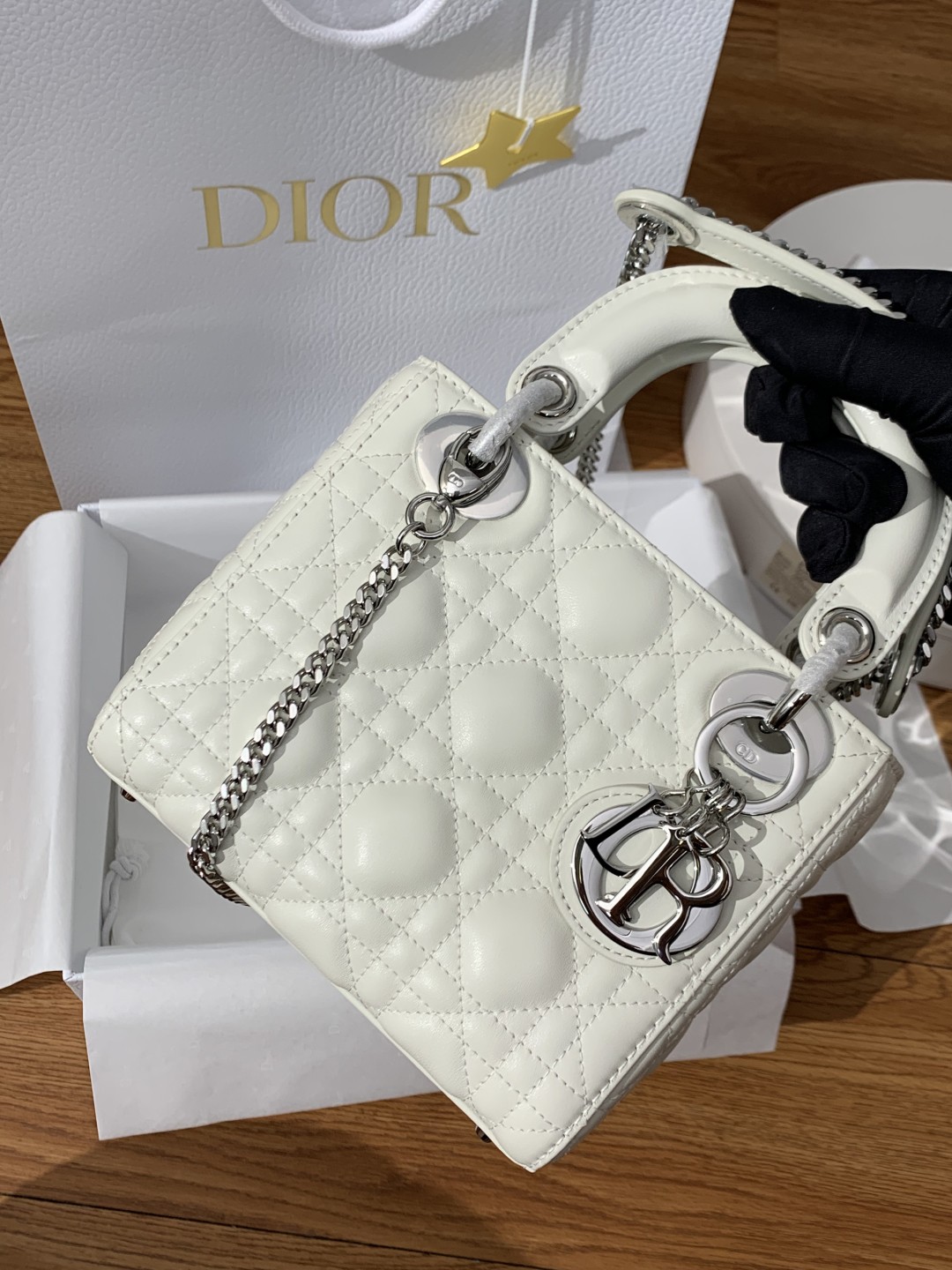 Shebag Super quality Lady Dior Snow White bag(Oct 2025 updated)-Best Quality Fake designer Bag Review, Replica designer bag ru