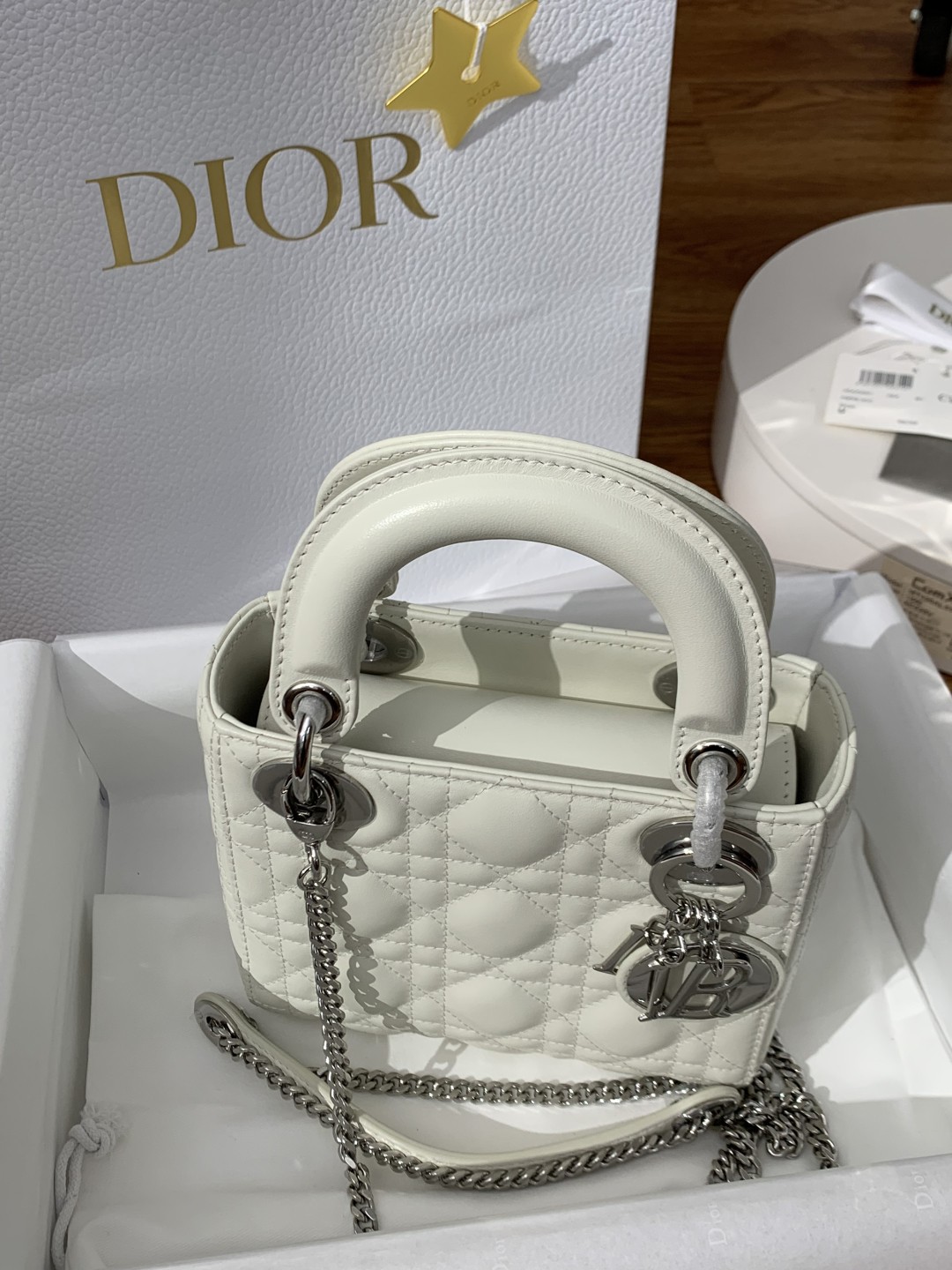 Shebag Super quality Lady Dior Snow White bag(Oct 2025 updated)-Best Quality Fake designer Bag Review, Replica designer bag ru