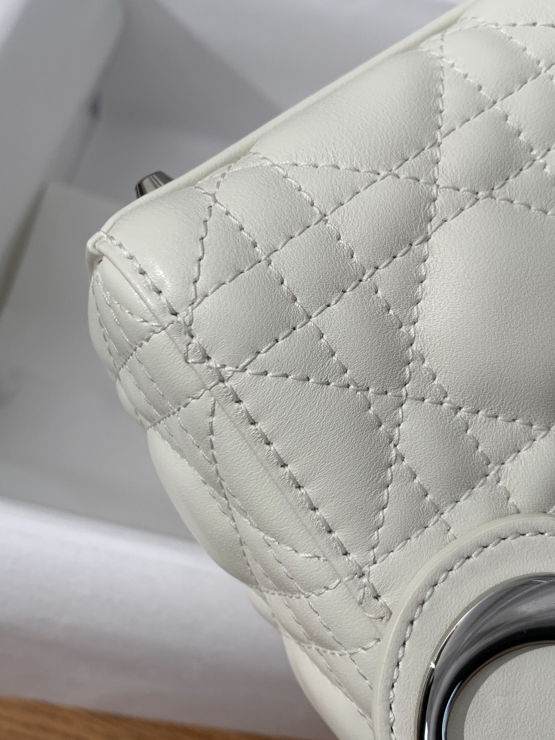 Shebag Super quality Lady Dior Snow White bag(Oct 2025 updated)-Best Quality Fake designer Bag Review, Replica designer bag ru