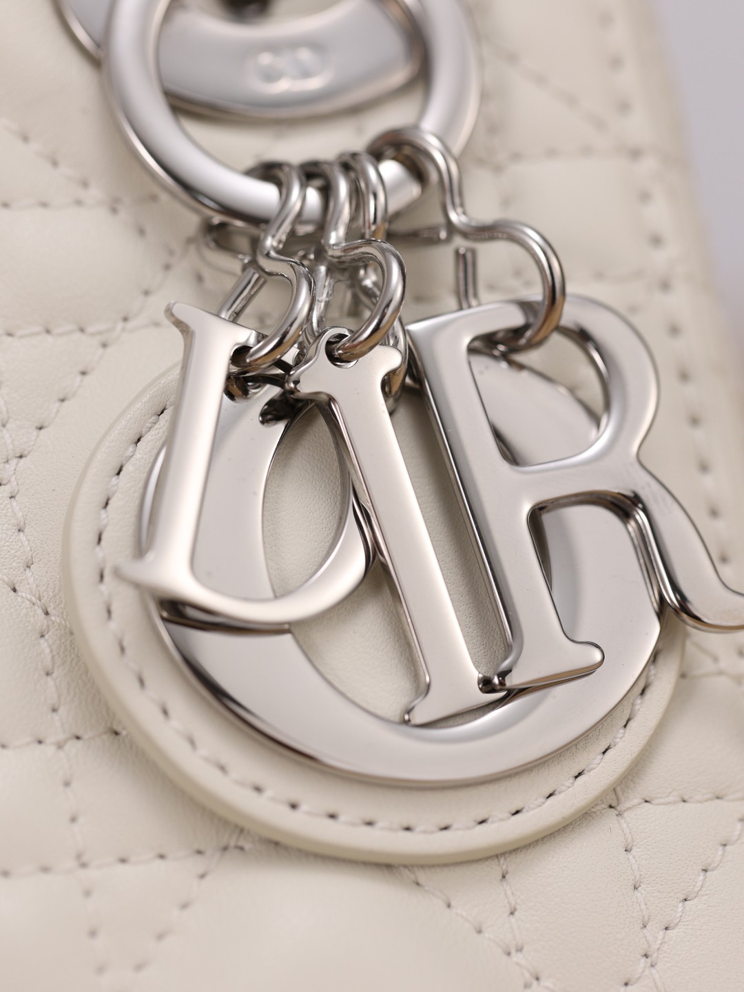 Shebag Super quality Lady Dior Snow White bag(Oct 2025 updated)-Best Quality Fake designer Bag Review, Replica designer bag ru