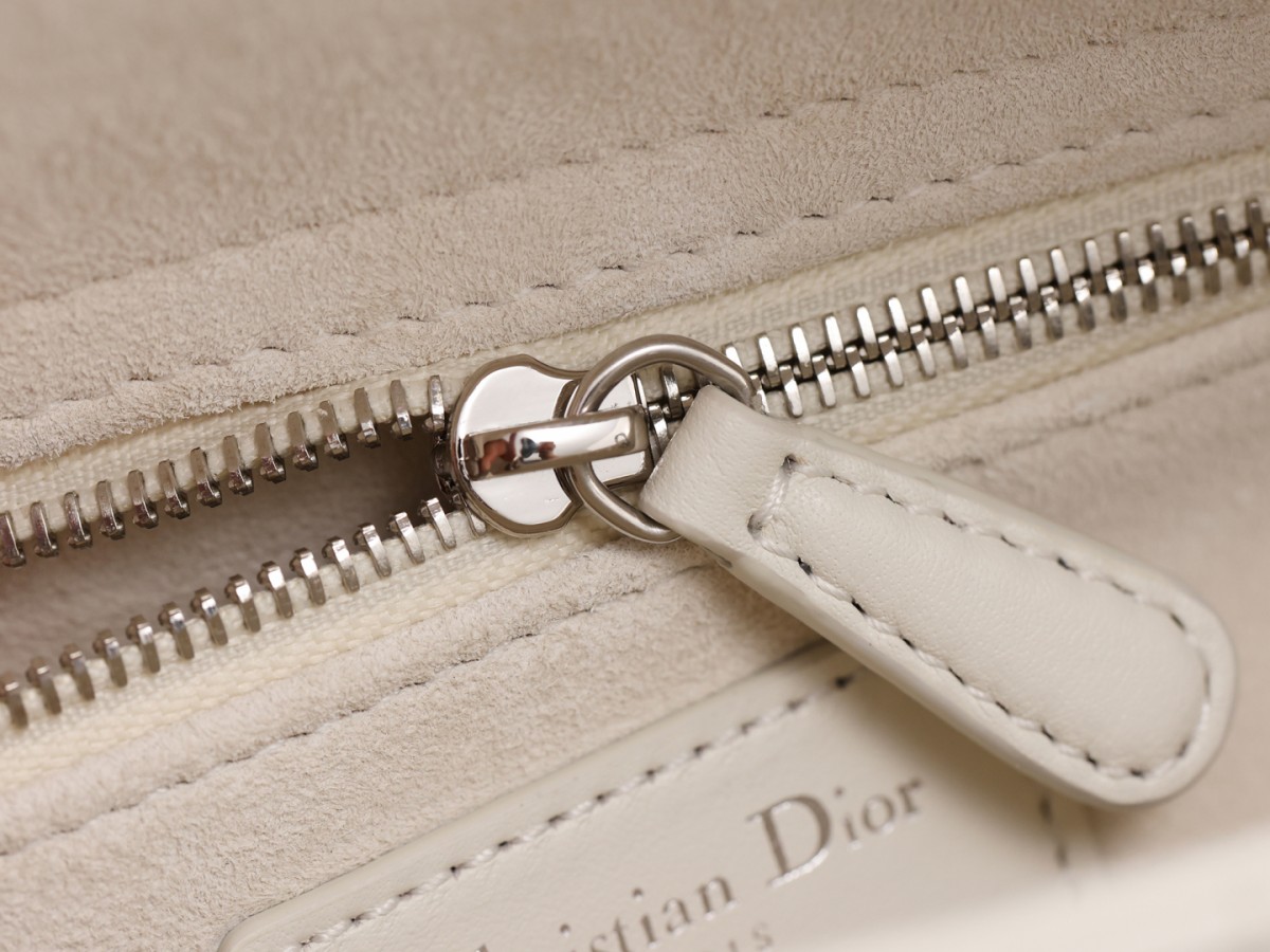 Shebag Super quality Lady Dior Snow White bag(Oct 2025 updated)-Best Quality Fake designer Bag Review, Replica designer bag ru