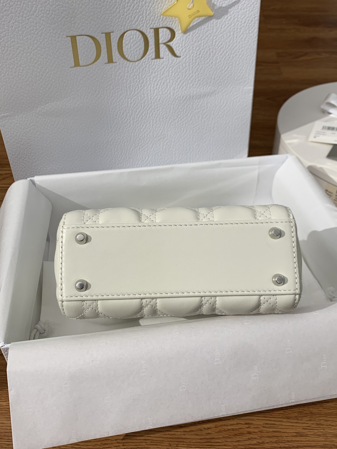Shebag Super quality Lady Dior Snow White bag(Oct 2025 updated)-Best Quality Fake designer Bag Review, Replica designer bag ru